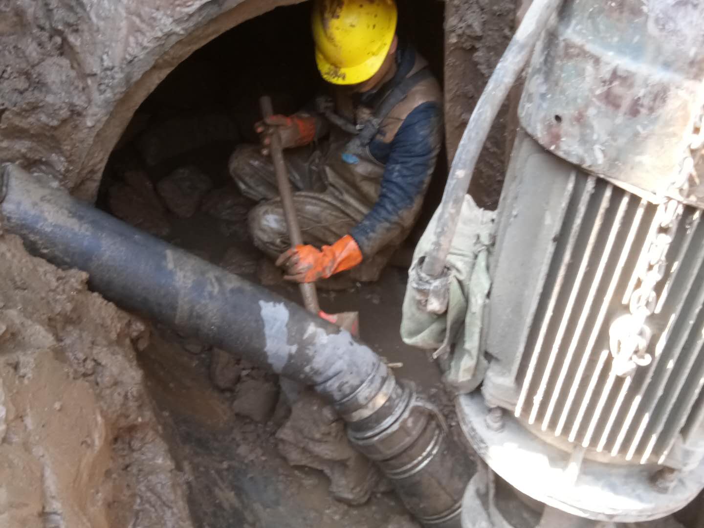 德令哈管道清淤