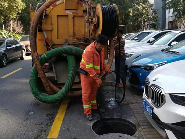 德令哈排污管道清淤